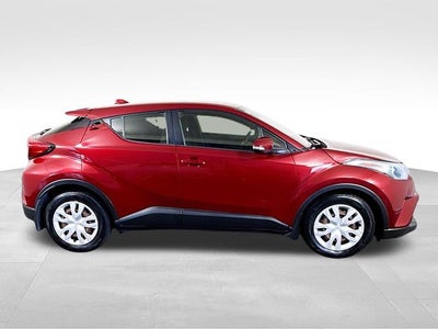 2019 Toyota C-HR LE w/ SAFETY ALERT