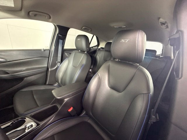 2025 Buick Encore GX Sport Touring w/ HEATED SEATS