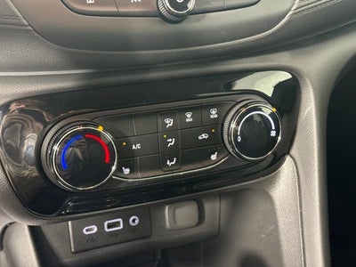 2023 Buick Encore GX Preferred w/ HEATED SEAT