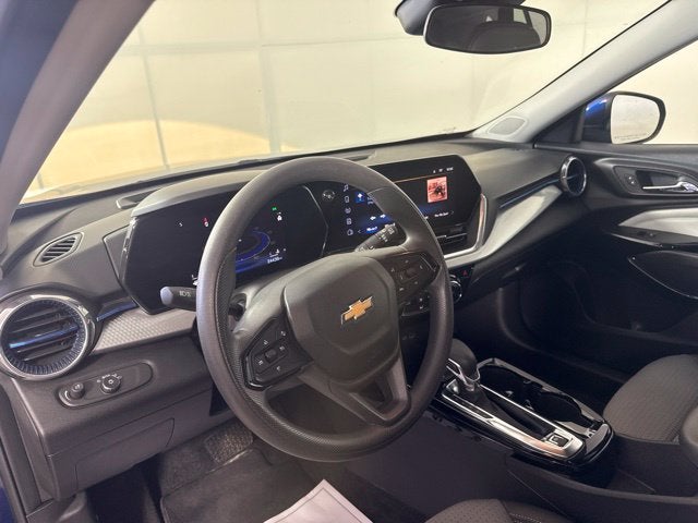 2024 Chevrolet Trax LT w/ APPLE CARPLAY