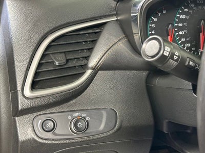 2019 Chevrolet Trax LT w/ APPLE CARPLAY