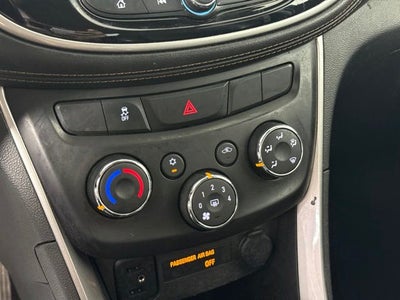 2019 Chevrolet Trax LT w/ APPLE CARPLAY