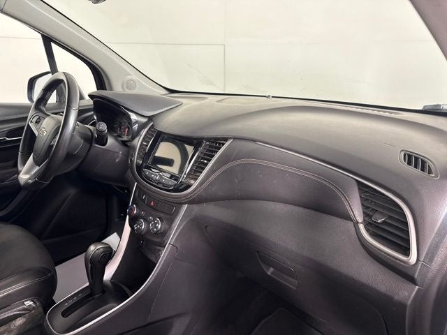 2019 Chevrolet Trax LT w/ APPLE CARPLAY