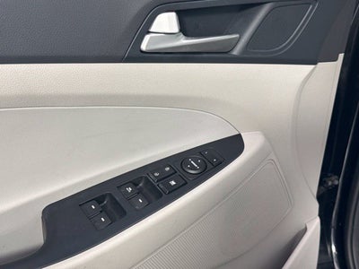 2020 Hyundai Tucson SEL w/ HEATED SEATS