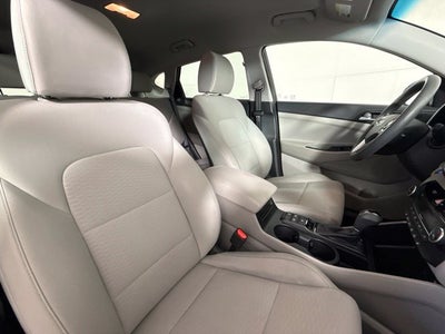 2020 Hyundai Tucson SEL w/ HEATED SEATS