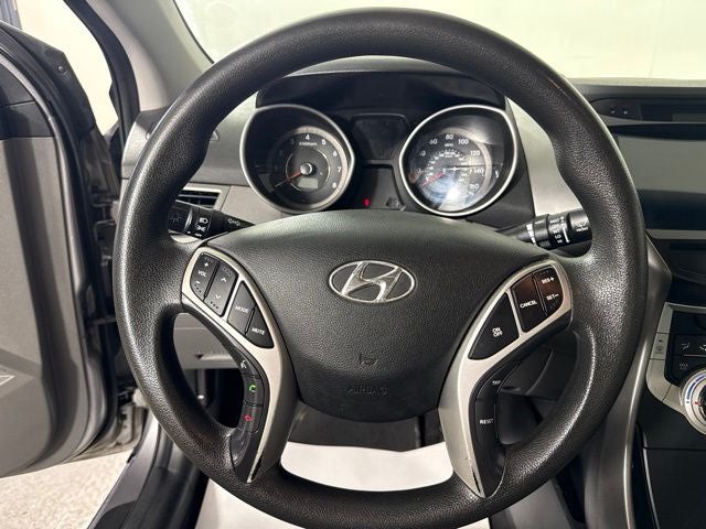 2011 Hyundai Elantra GLS w/ HANDSFREE AUDIO