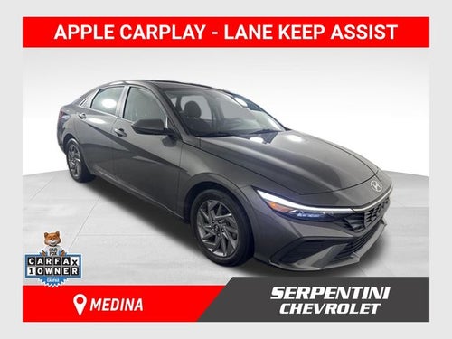 2024 Hyundai Elantra SEL w/ LANE KEEP ASSIST