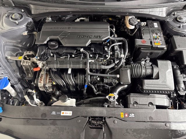 2024 Hyundai Elantra SEL w/ LANE KEEP ASSIST