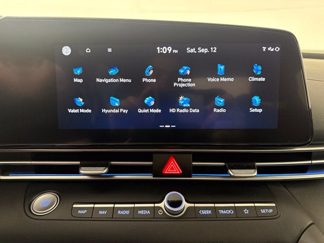 2024 Hyundai Elantra SEL w/ LANE KEEP ASSIST
