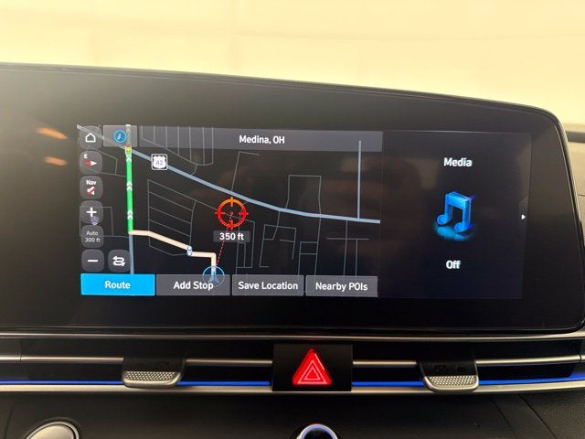 2024 Hyundai Elantra SEL w/ LANE KEEP ASSIST