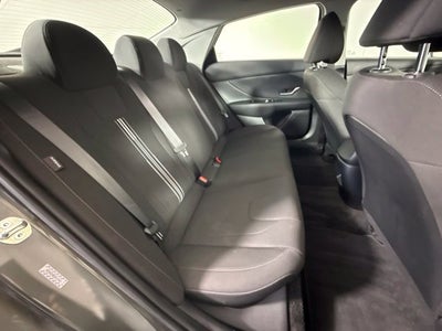 2024 Hyundai Elantra SEL w/ LANE KEEP ASSIST