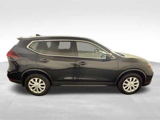 2018 Nissan Rogue S AWD w/ ONLY 40K MILES