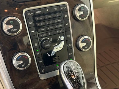 2016 Volvo S80 T5 w/HEATED SEATS
