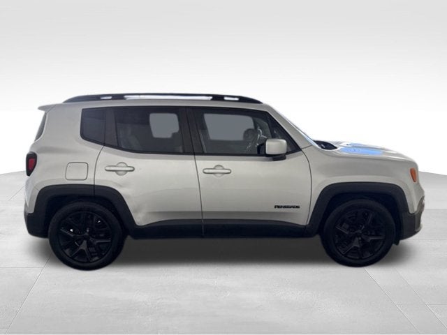 2015 Jeep Renegade Latitude w/ XM RADIO