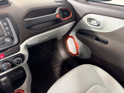2015 Jeep Renegade Latitude w/ XM RADIO