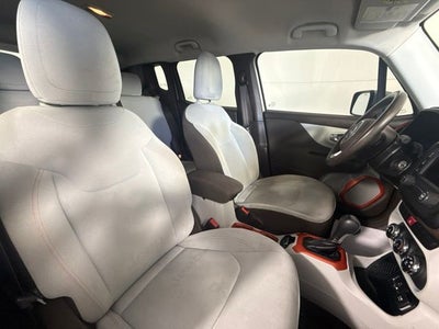 2015 Jeep Renegade Latitude w/ XM RADIO