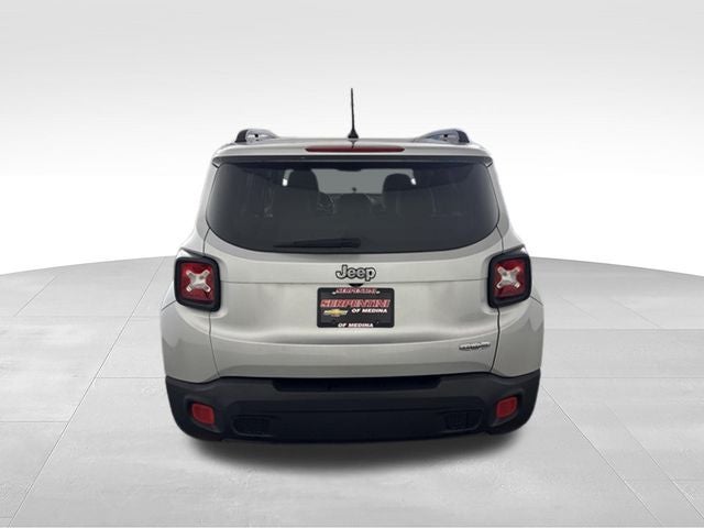 2015 Jeep Renegade Latitude w/ XM RADIO