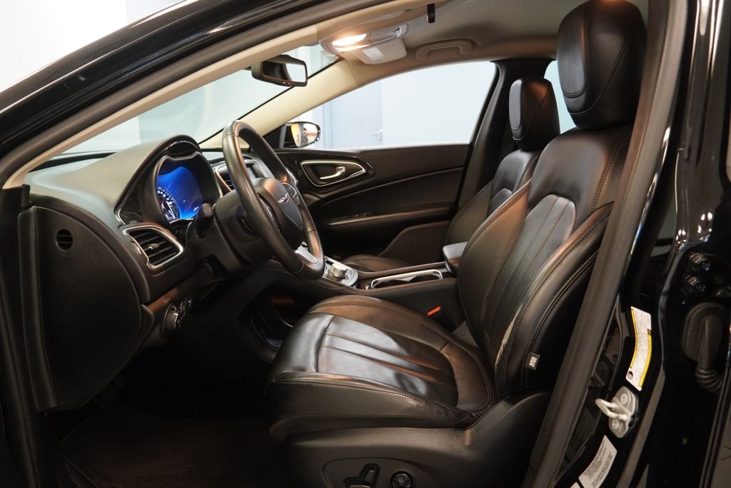2015 Chrysler 200 C