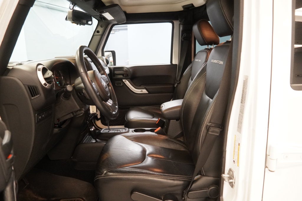 2015 Jeep Wrangler Unlimited Rubicon ( 4WD )