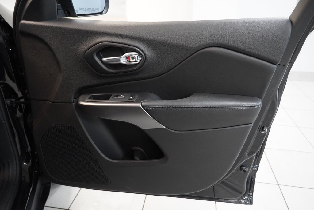 2020 Jeep Cherokee Latitude Plus (4WD)