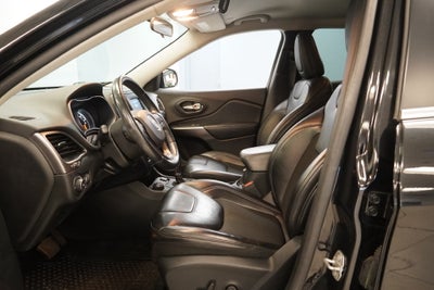 2020 Jeep Cherokee Latitude Plus (4WD)