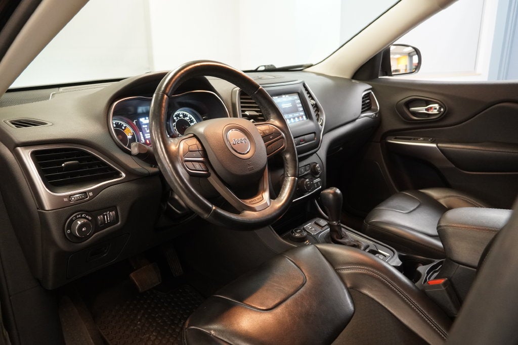 2020 Jeep Cherokee Latitude Plus (4WD)