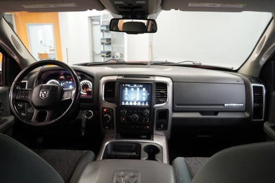 2016 RAM 1500 Big Horn CREW CAB 4WD