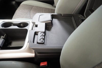 2016 RAM 1500 Big Horn CREW CAB 4WD
