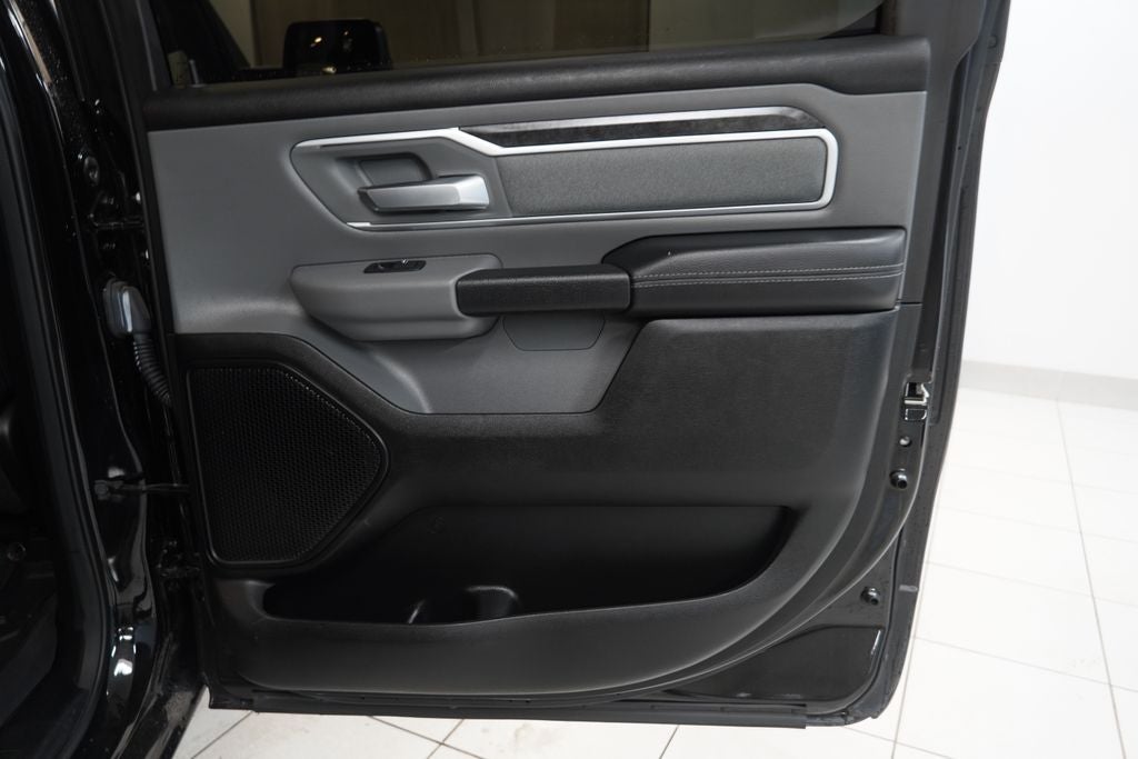 2019 RAM 1500 Big Horn/Lone Star CREW CAB 4X4