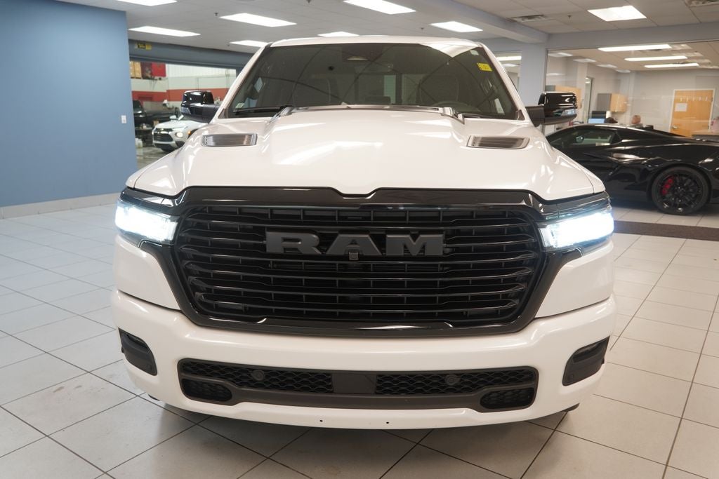 2025 RAM 1500 Laramie CREW CAB 4X4