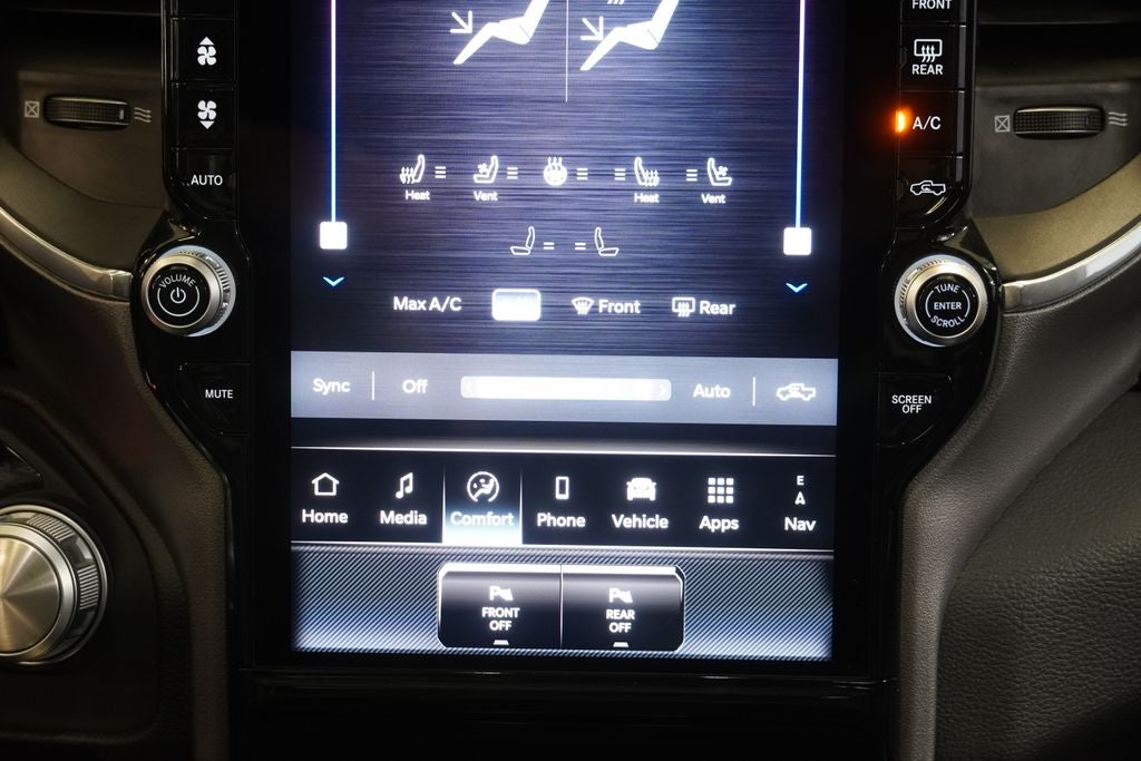 2025 RAM 1500 Laramie CREW CAB 4X4