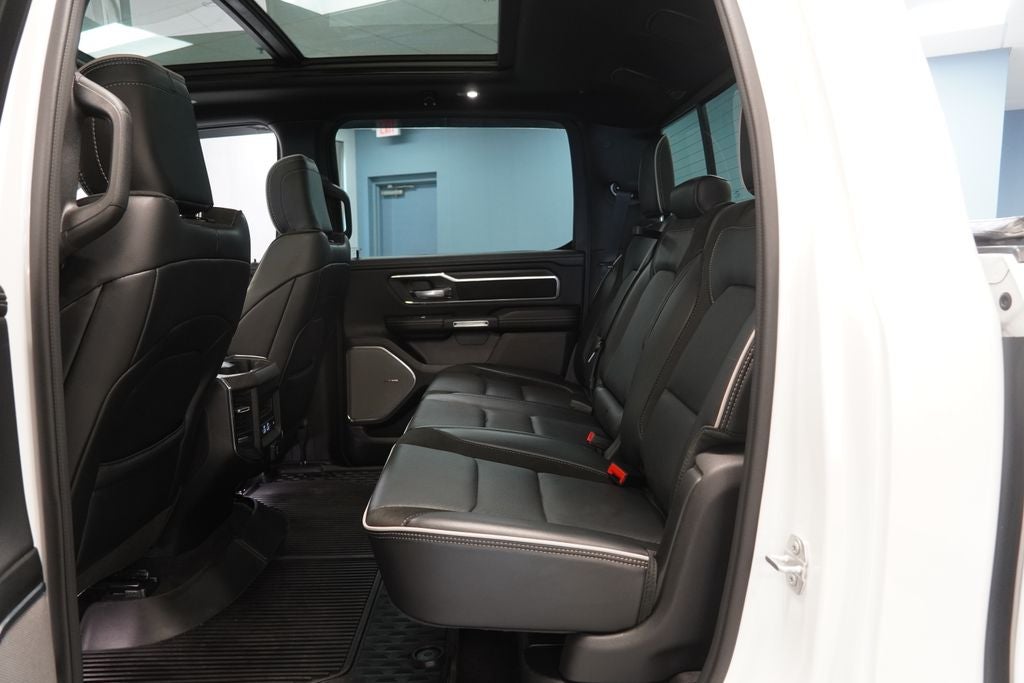 2025 RAM 1500 Laramie CREW CAB 4X4
