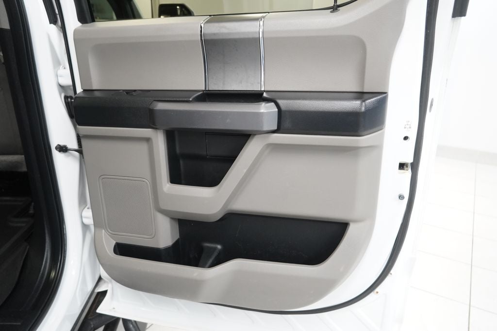 2015 Ford F-150 XLT CREW CAB 4X4