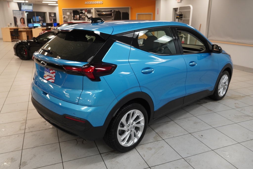 2027 Chevrolet Bolt EV LT