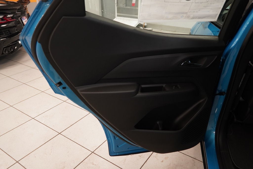2027 Chevrolet Bolt EV LT
