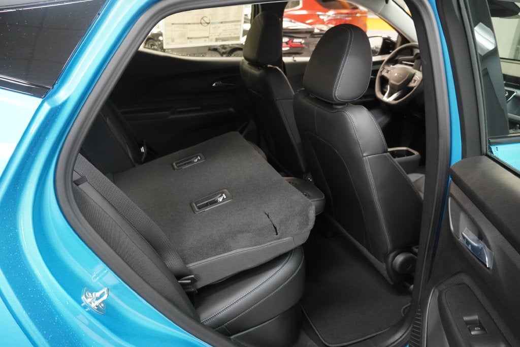 2027 Chevrolet Bolt EV LT