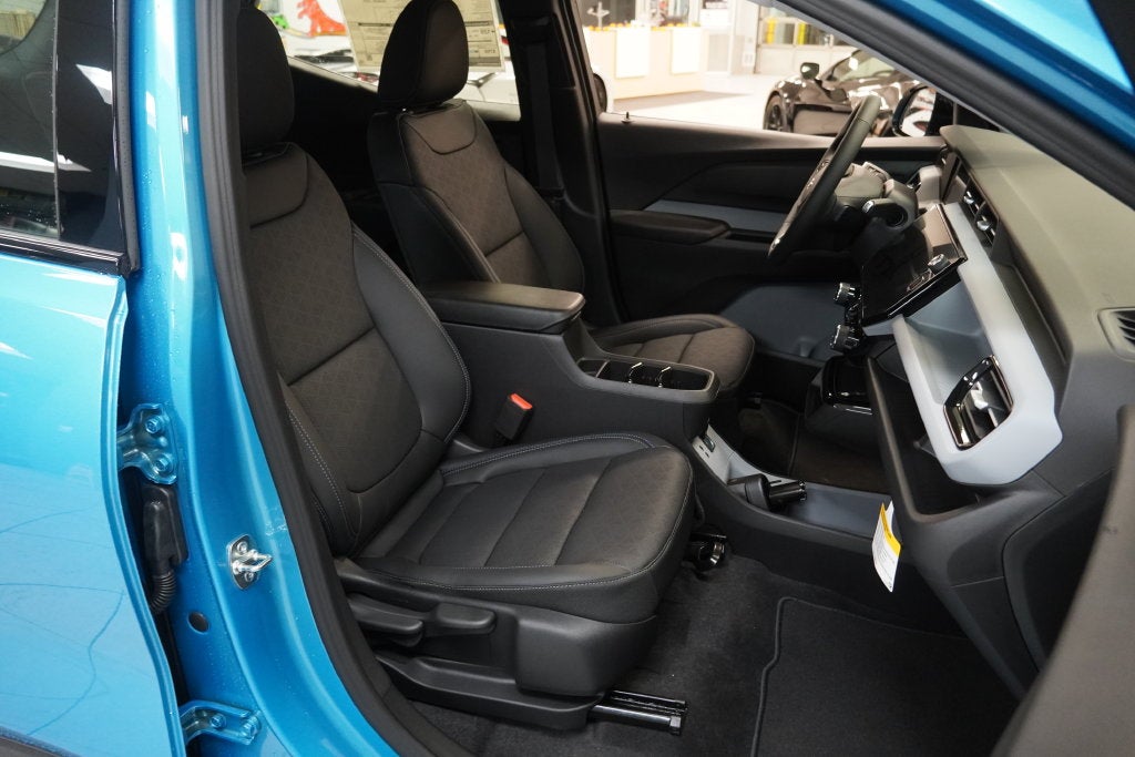 2027 Chevrolet Bolt EV LT