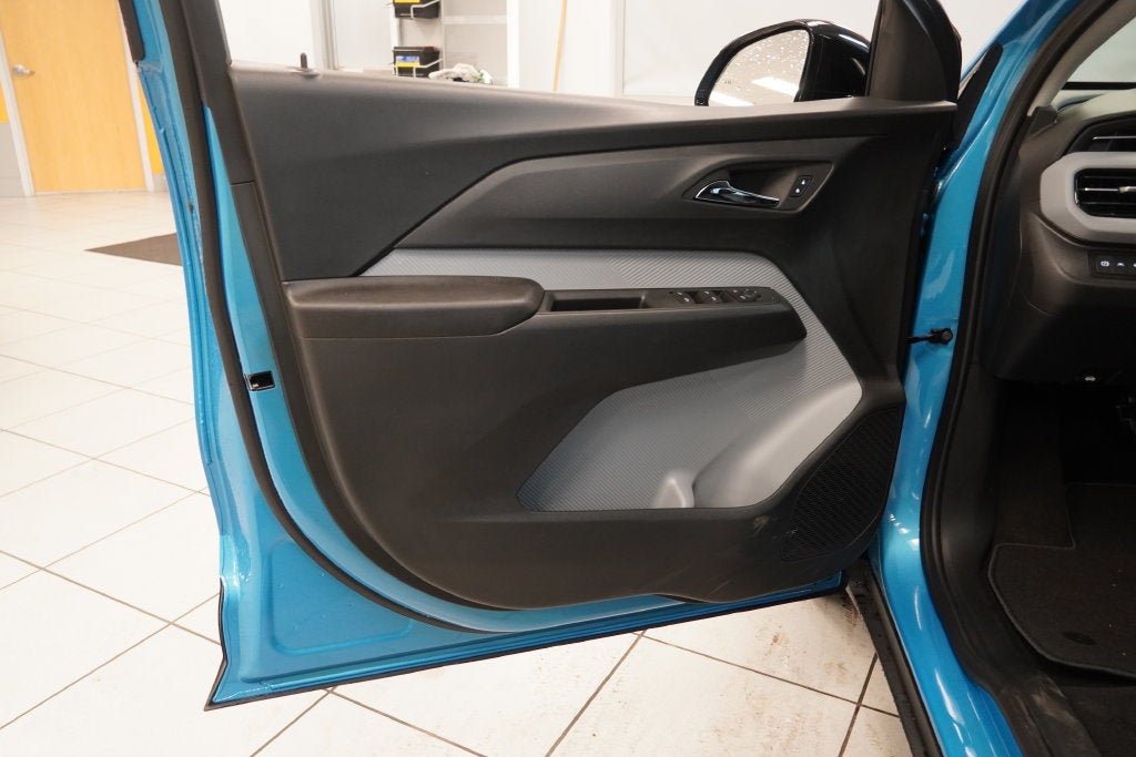 2027 Chevrolet Bolt EV LT