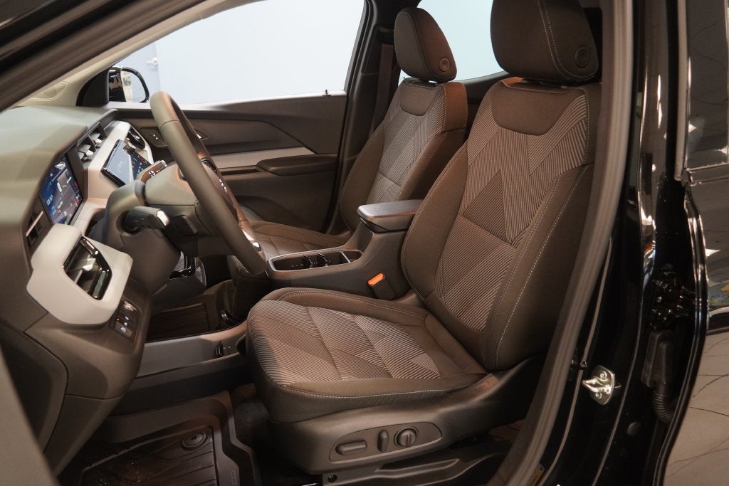 2027 Chevrolet Bolt EV LT