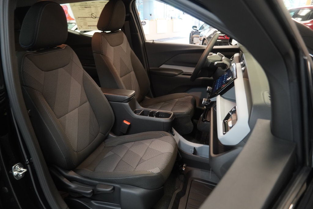 2027 Chevrolet Bolt EV LT