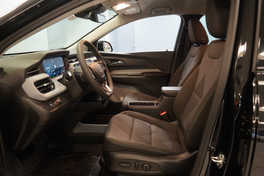 2027 Chevrolet Bolt EV LT