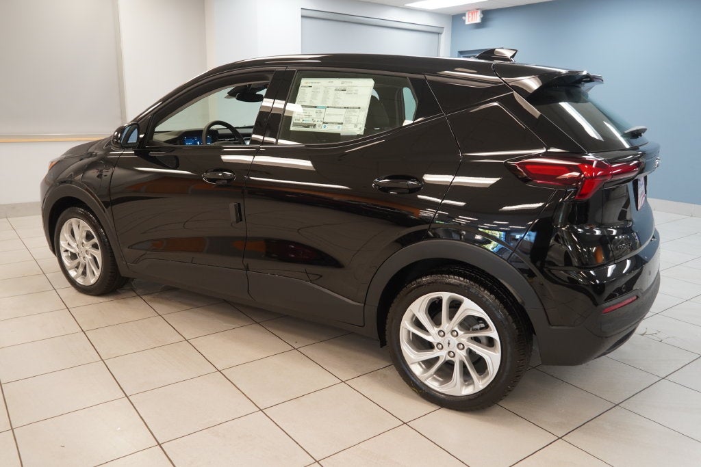 2027 Chevrolet Bolt EV LT