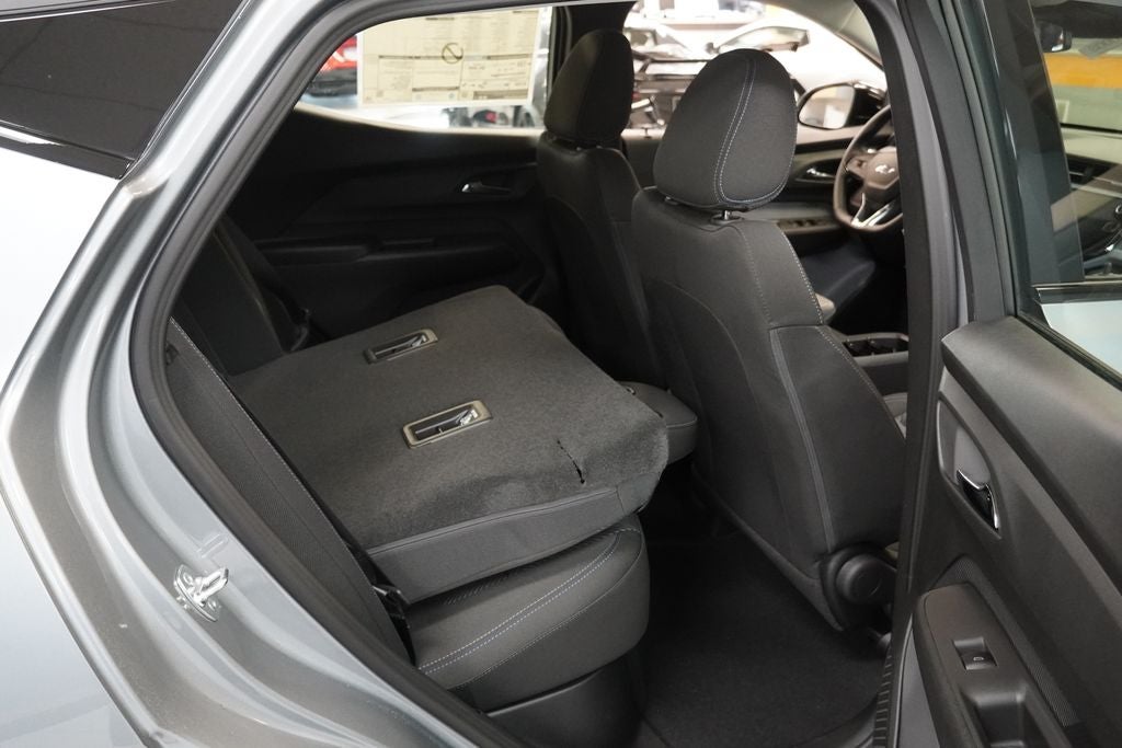 2027 Chevrolet Bolt EV LT