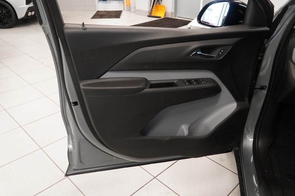 2027 Chevrolet Bolt EV LT