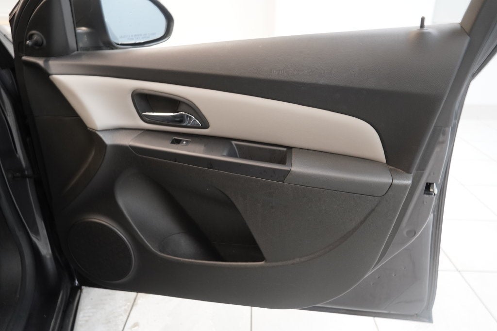 2011 Chevrolet Cruze LS ( PRE-AUCTION )