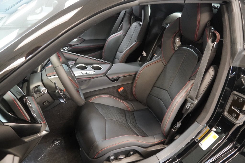 2027 Chevrolet Corvette Stingray 2LT