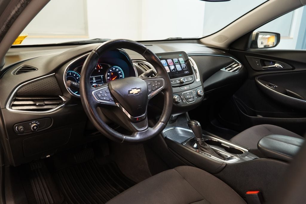 2017 Chevrolet Malibu LT 1LT