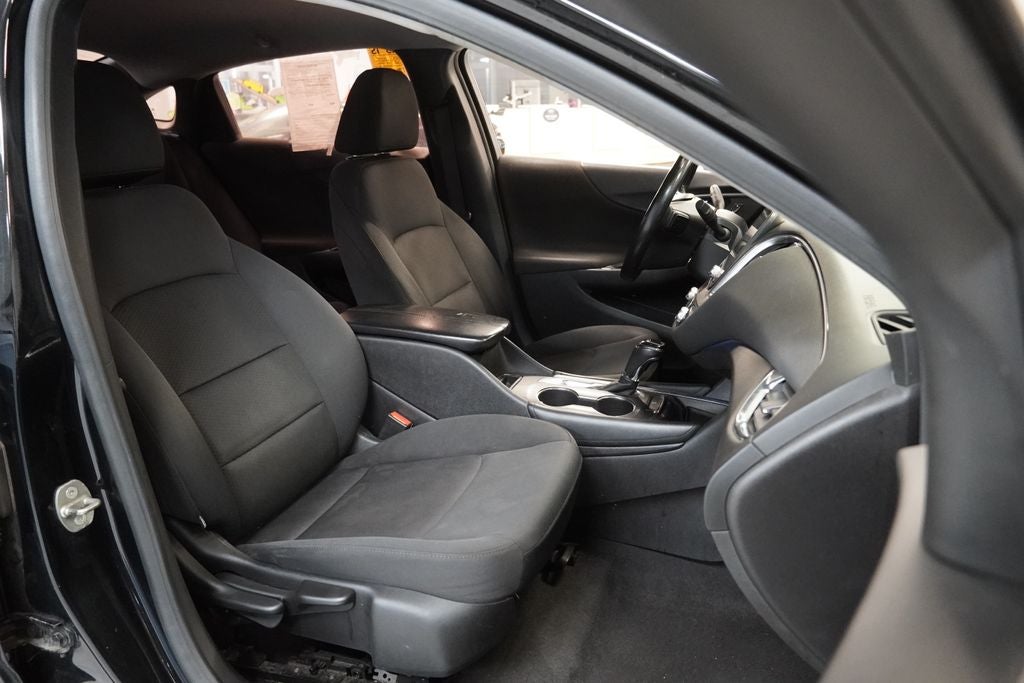 2016 Chevrolet Malibu LT 1LT ( PRE-AUCTION )