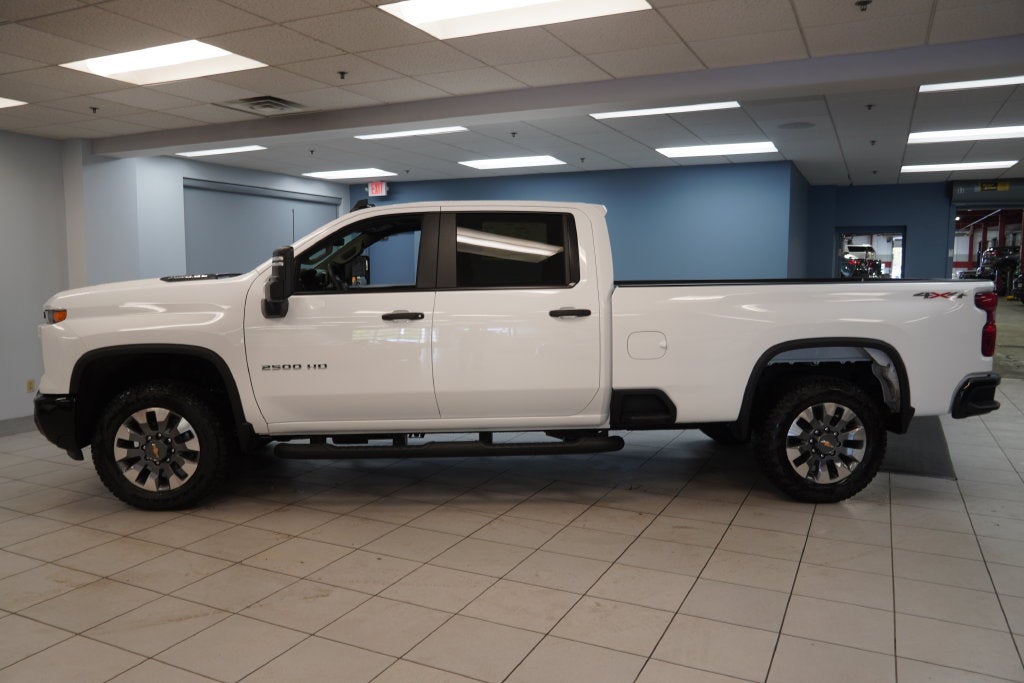 2026 Chevrolet Silverado 2500HD Custom