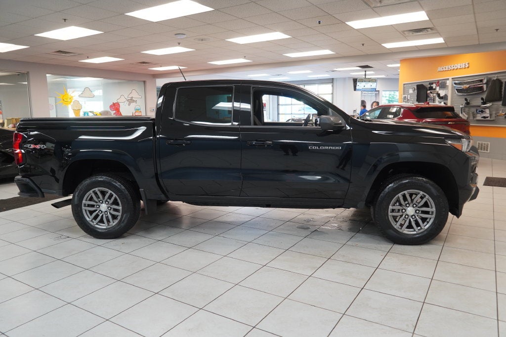 2023 Chevrolet Colorado LT CREW CAB 4X4